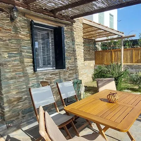 Dom wakacyjny Cycladic House With A View *