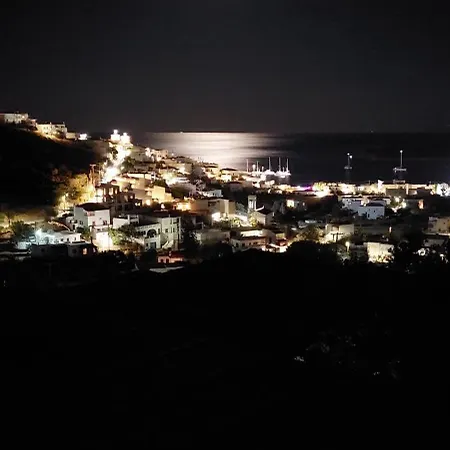 Dom wakacyjny Cycladic House With A View