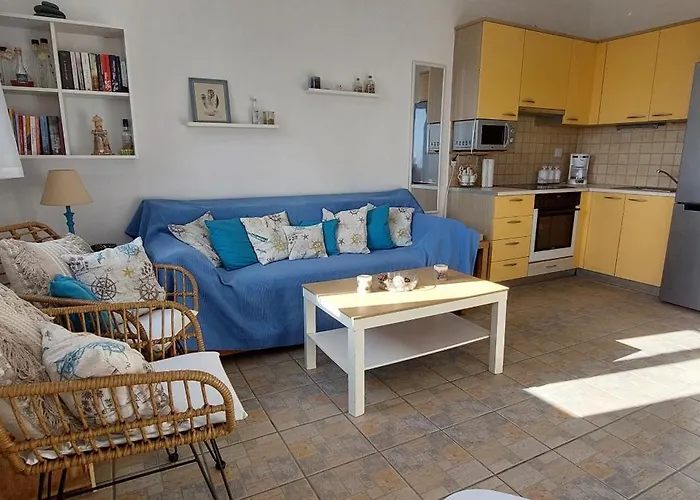 Cycladic House With A View Μπατσί